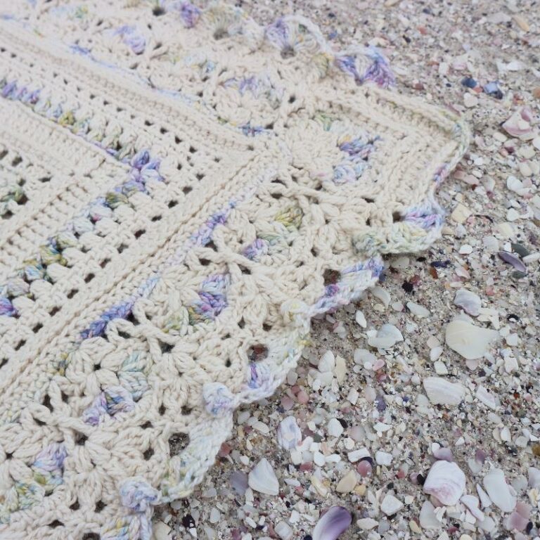 FOR blanket/afghan close up designed by Vanessa of Hooked on Sunshine